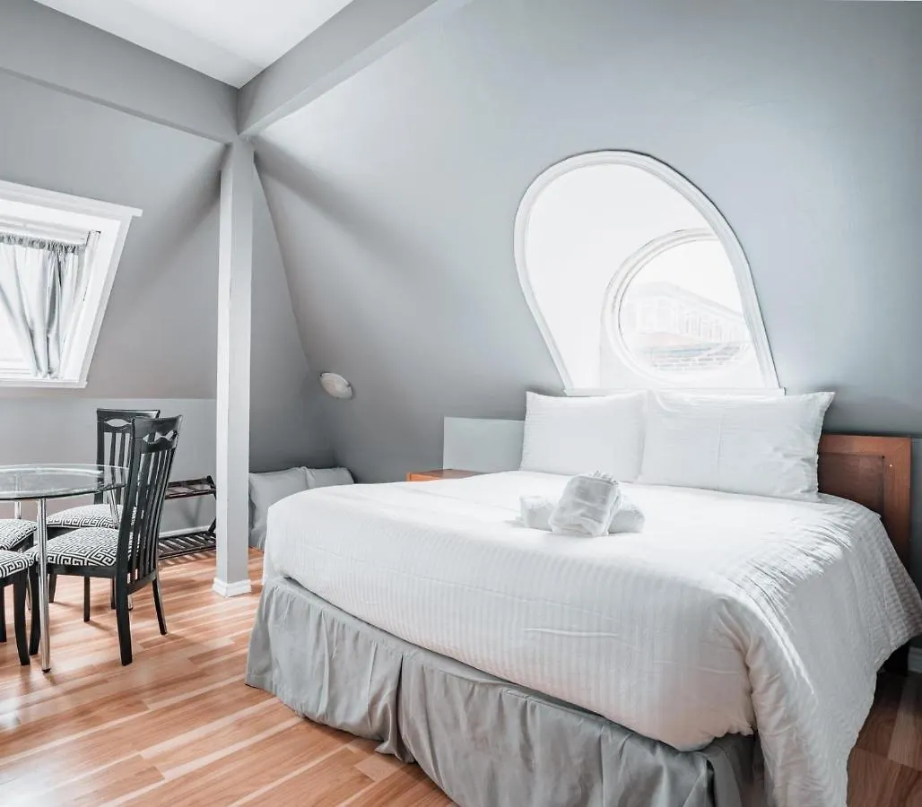 Hotel De Paris Montreal