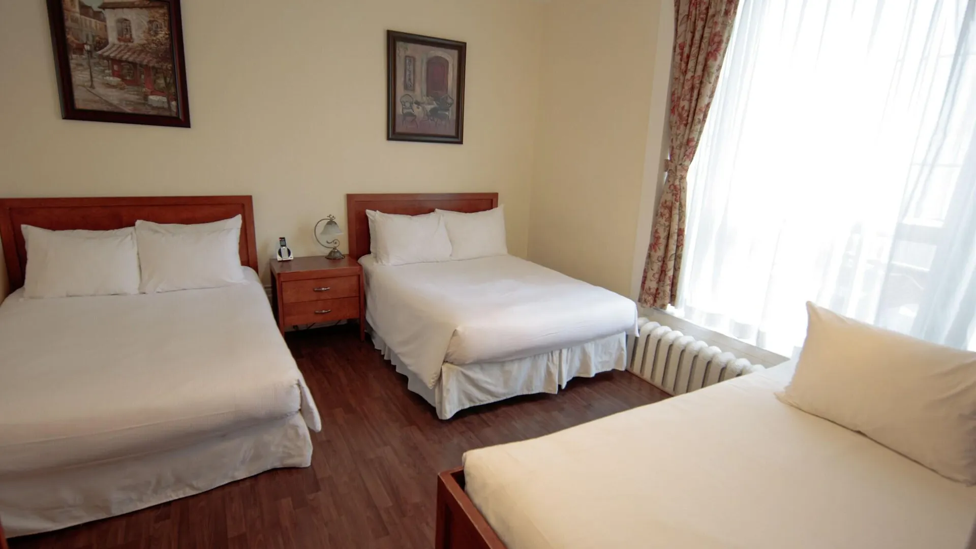Hotel De Paris Montreal