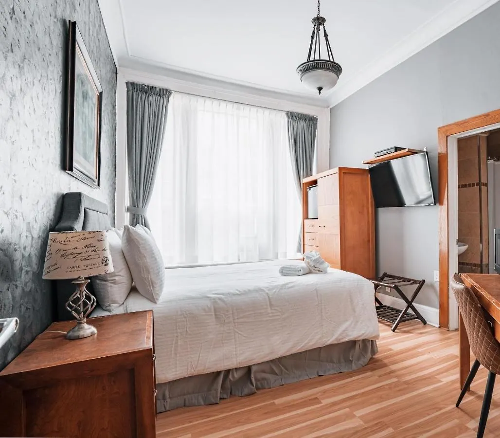 Hotel De Paris Montreal