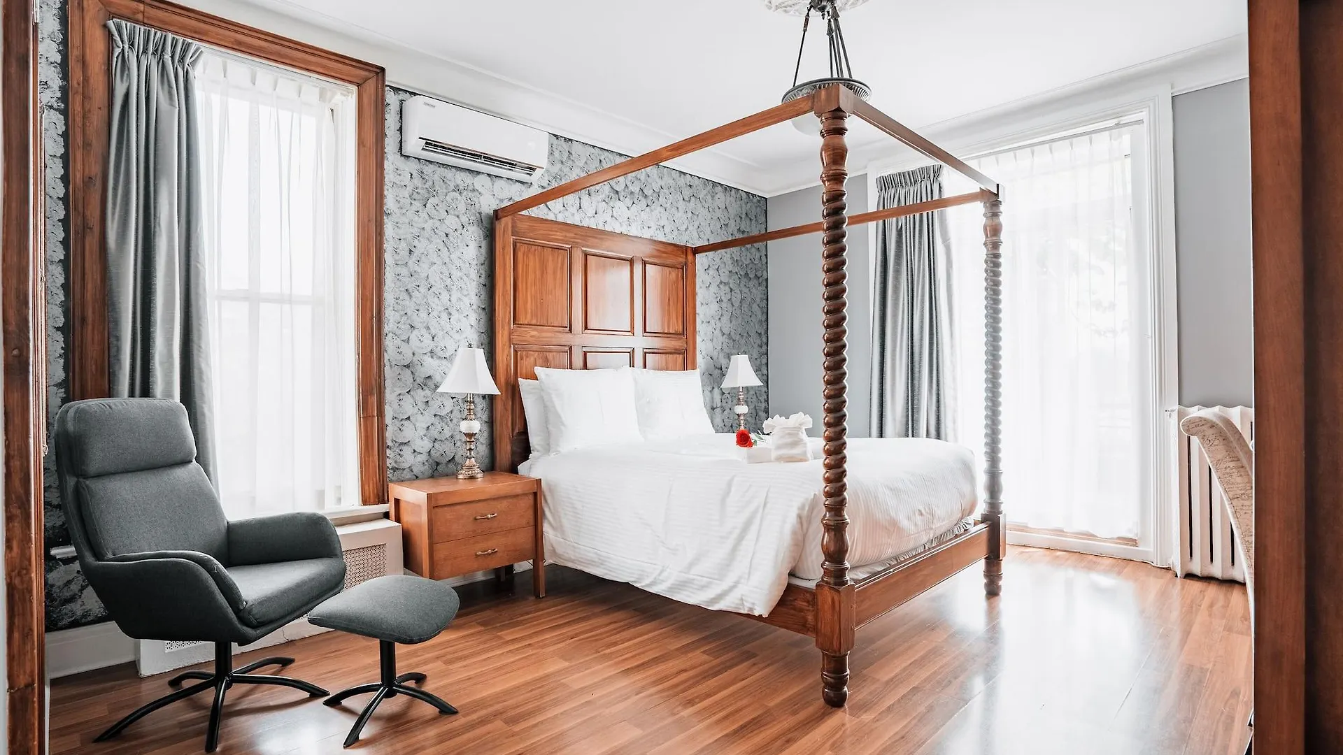 Hotel De Paris Montréal